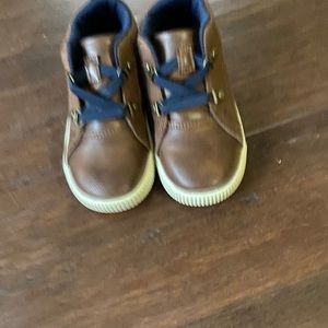 Boys Carter's ankle sneakers
